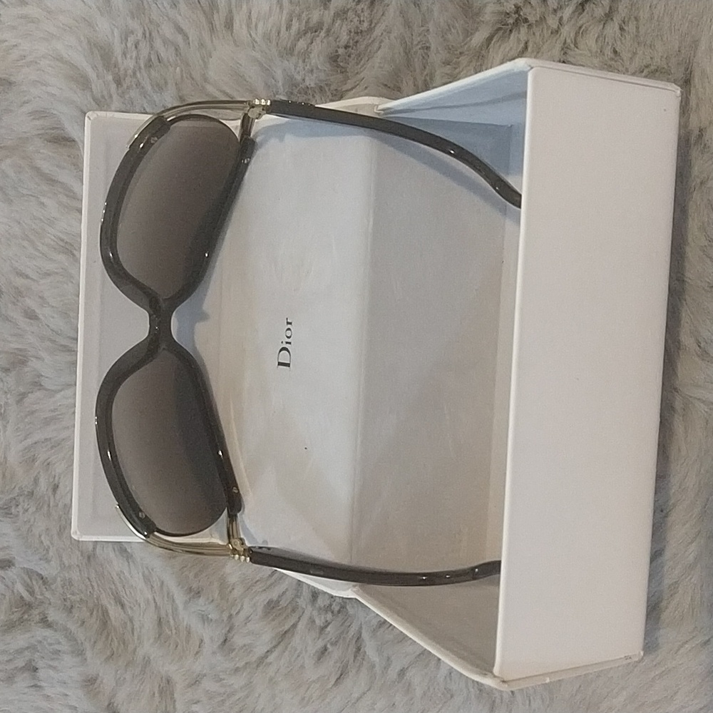 Dior sunglasses - Picture 2 of 7